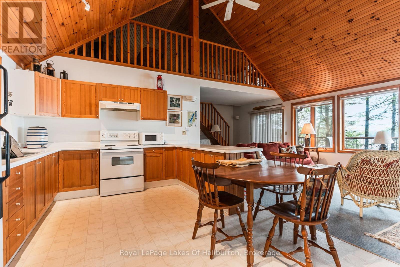 1029 Cam-Walt Trail, Minden Hills, Ontario  K0M 2K0 - Photo 14 - X12194870