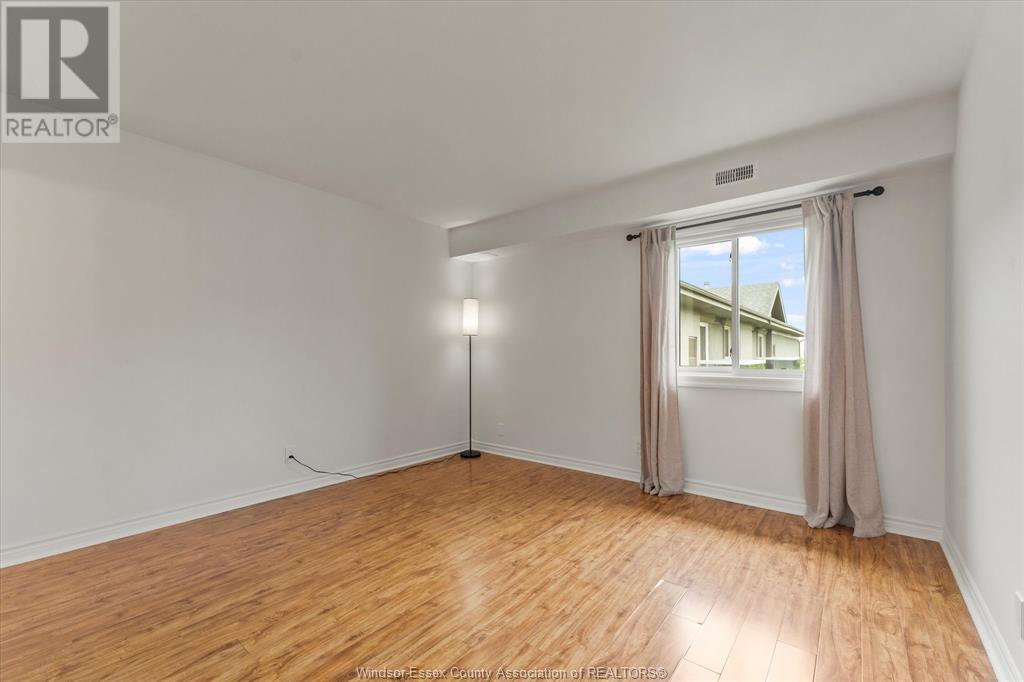 44 Robson Road Unit# 308, Leamington, Ontario  N8H 5E4 - Photo 13 - 25014057