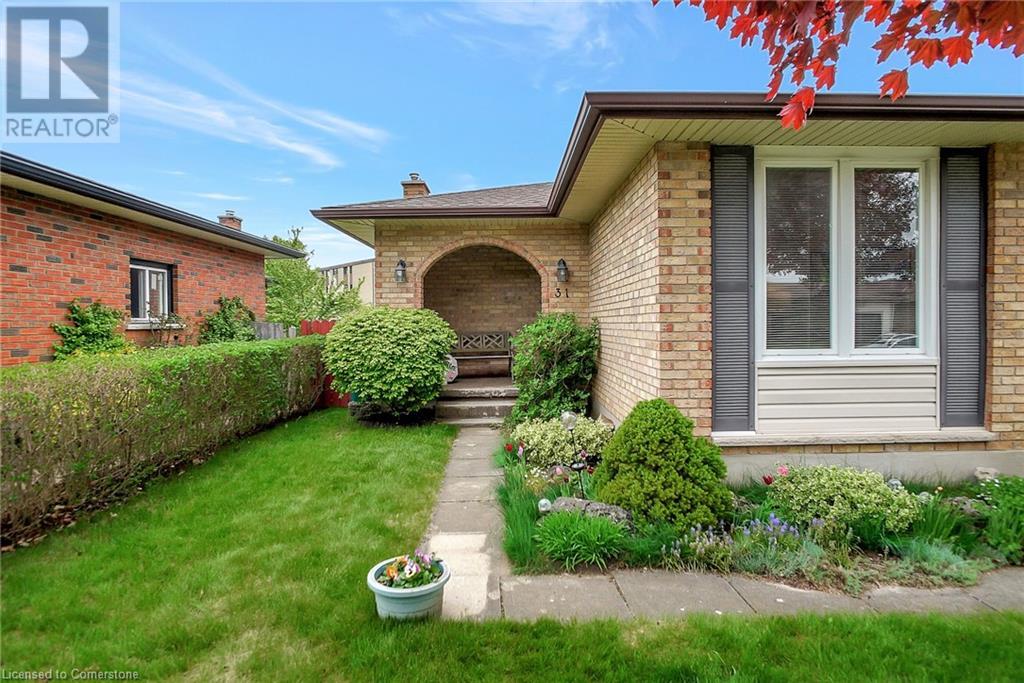 Property at 31 JULIANA Crescent image 5