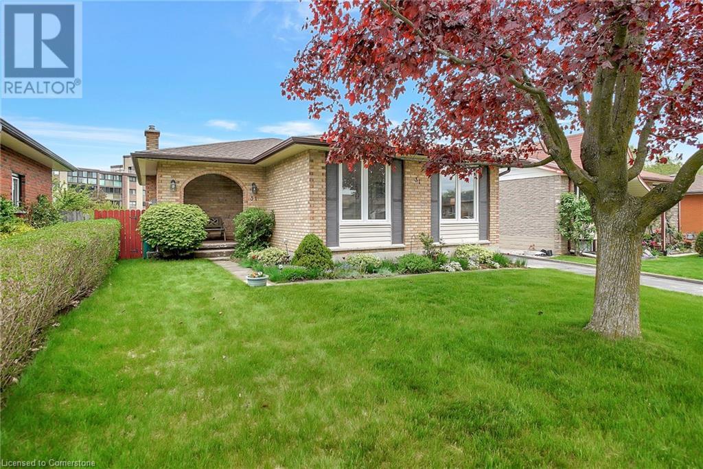 Property at 31 JULIANA Crescent image 3