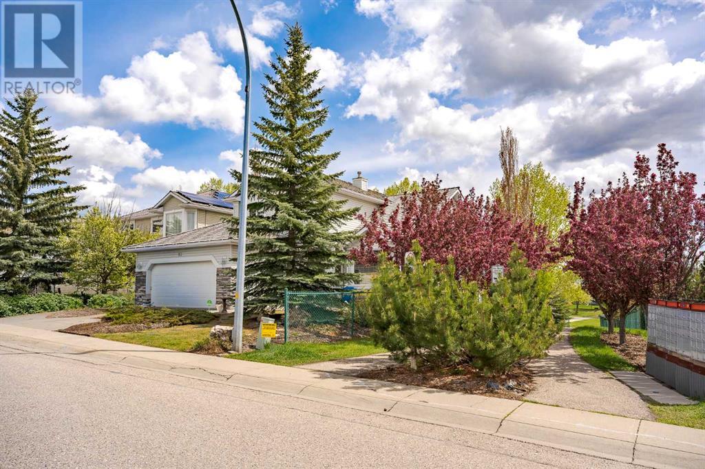 Property at 93 Gleneagles View image 2