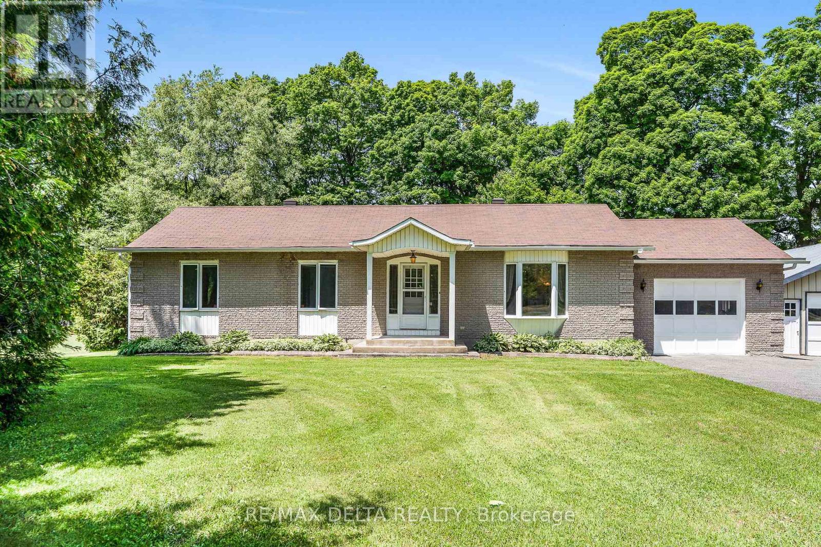 1563 St Felix Road, Clarence-Rockland, Ontario  K0A 2A0 - Photo 2 - X12194826