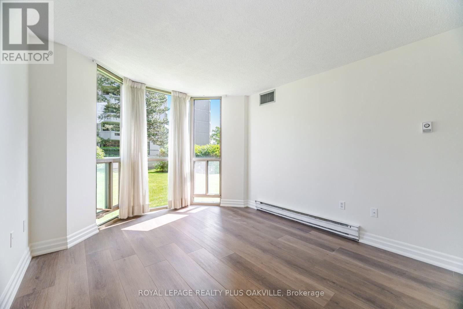 104 - 1225 North Shore Boulevard E, Burlington (Brant), Ontario  L7S 1Z6 - Photo 24 - W12194573