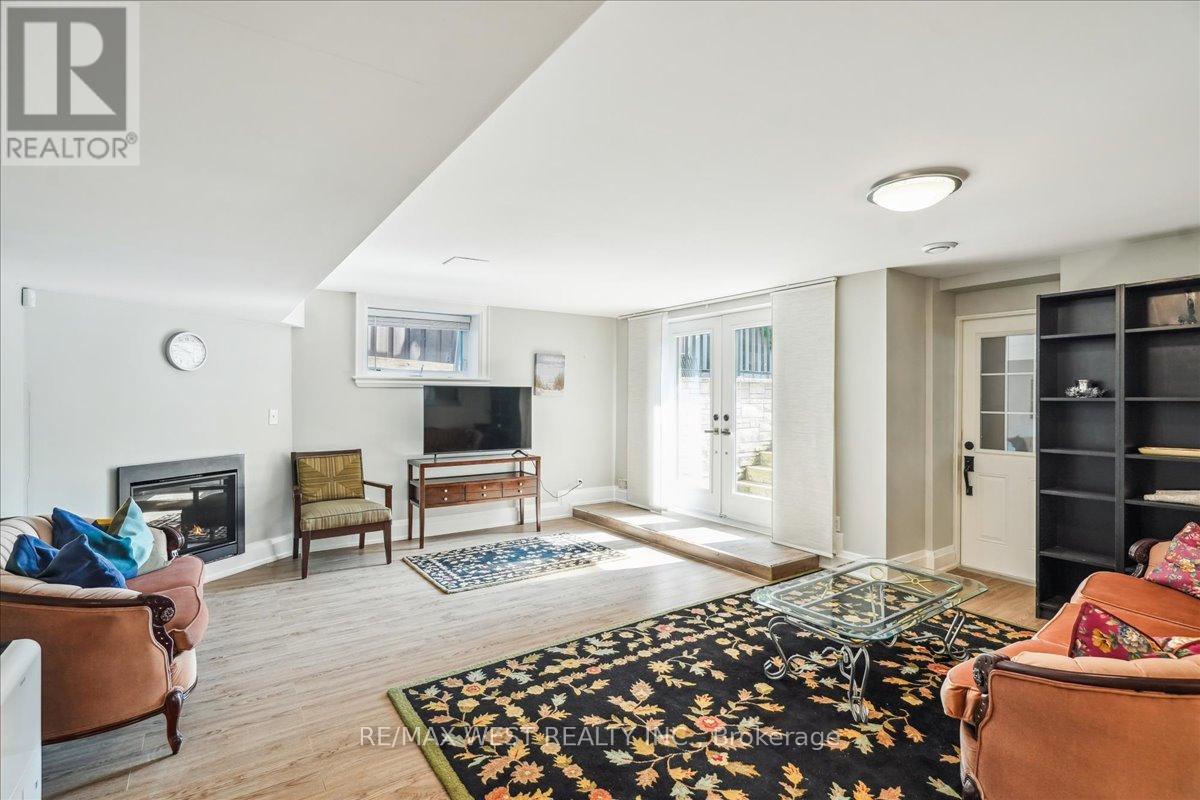6 Burnelm Drive, Toronto, Ontario  M9B 4N3 - Photo 20 - W12194588