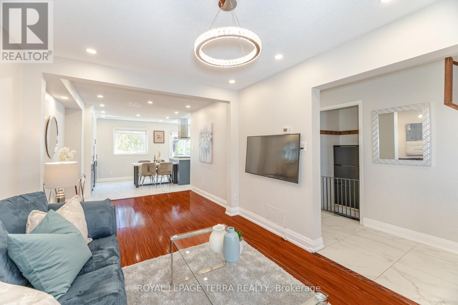 3407 Nighthawk Trail, Mississauga, Ontario  L5N 6G5 - Photo 10 - W12194623