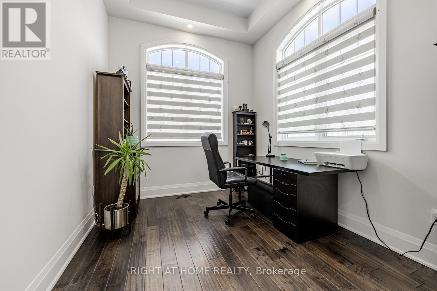 104 Sora Gate, Oakville, Ontario  L6H 0Y4 - Photo 10 - W12194624