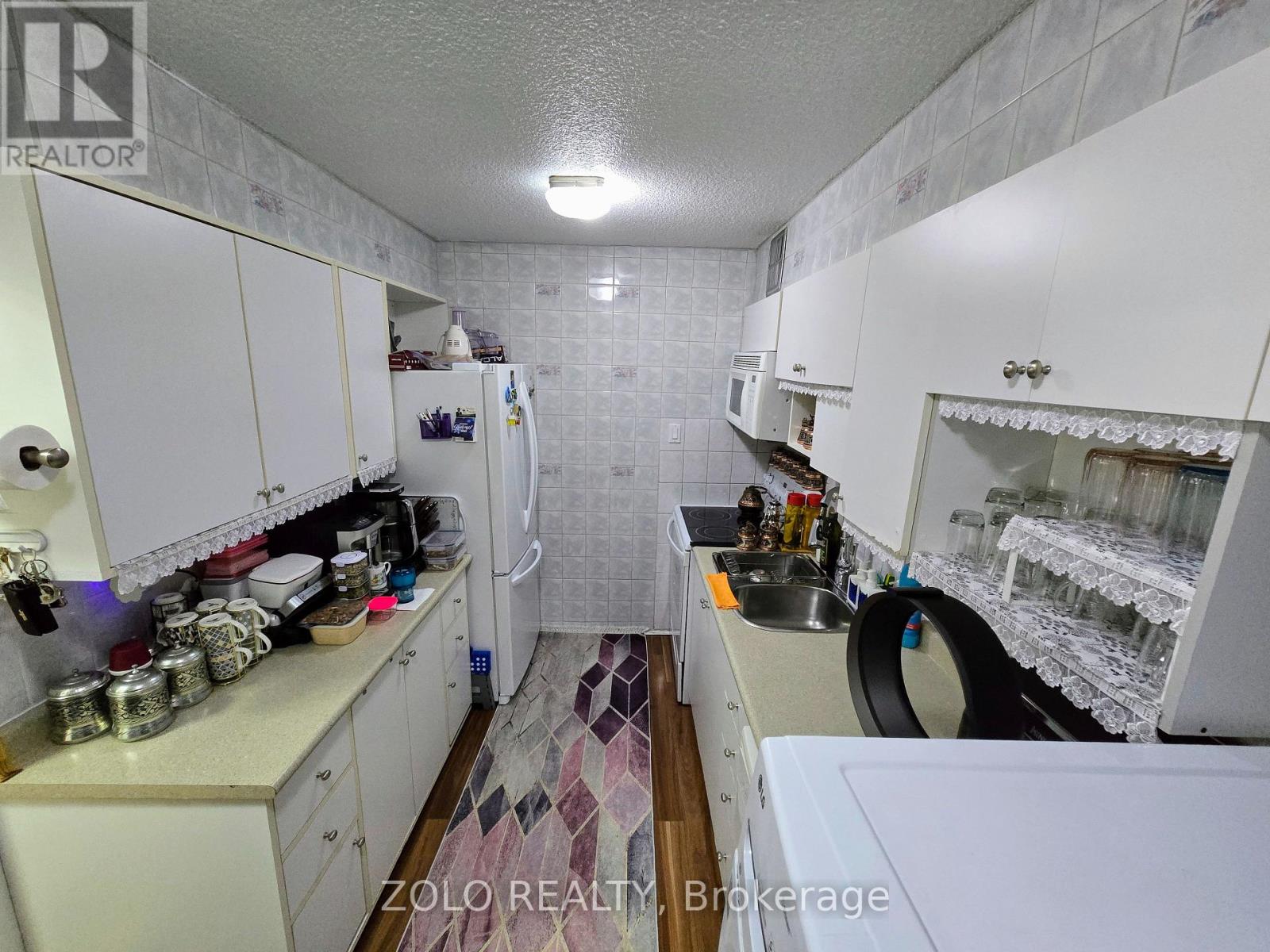 804 - 10 Tobermory Drive, Toronto, Ontario  M3N 2Y5 - Photo 7 - W12194639
