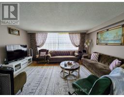 804 - 10 TOBERMORY DRIVE, Toronto, Ontario