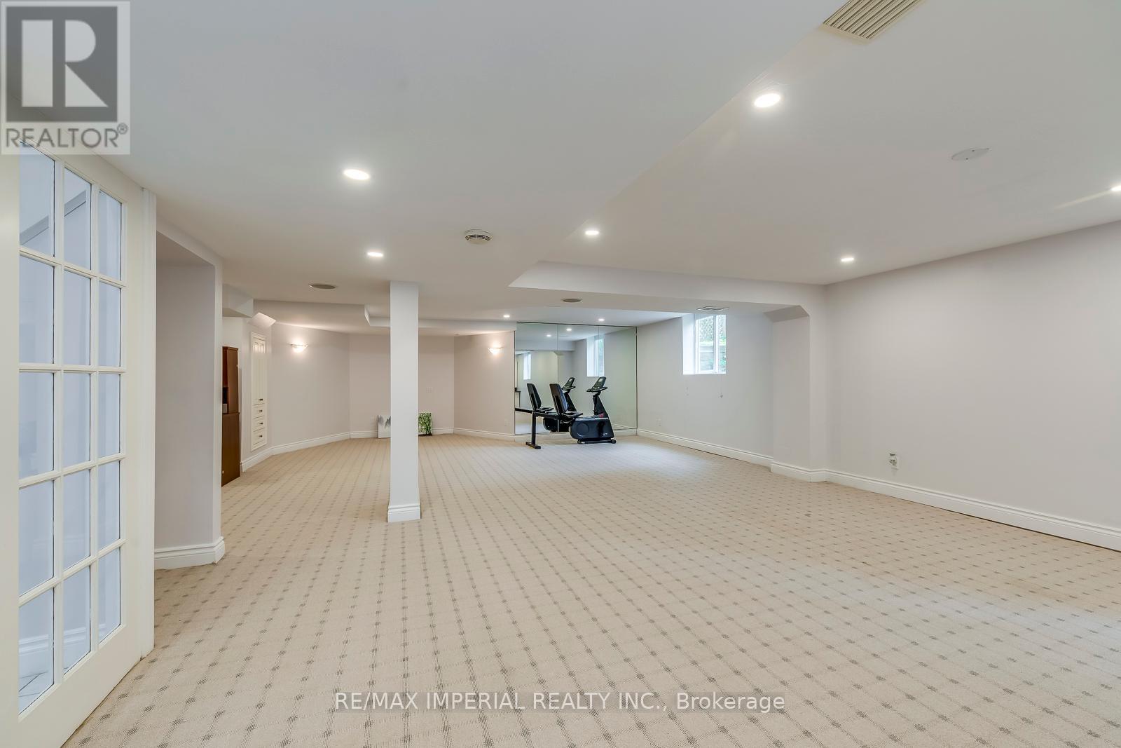 341 Acacia Court, Oakville (Fd Ford), Ontario  L6J 6K5 - Photo 38 - W12194642