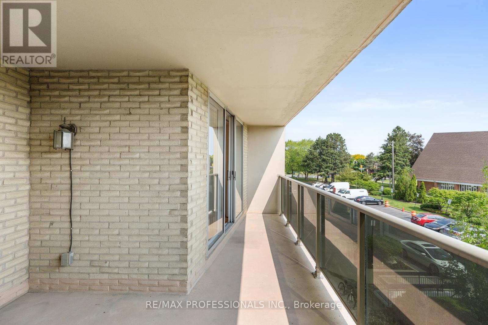 306 - 812 Burnhamthorpe Road, Toronto, Ontario  M9C 4W1 - Photo 21 - W12194670