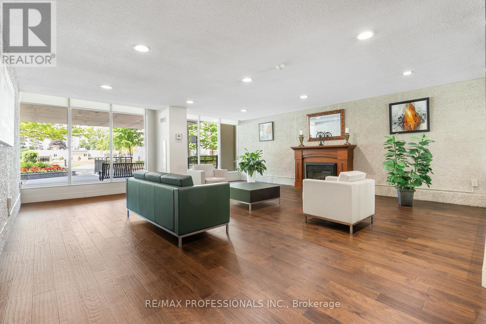306 - 812 Burnhamthorpe Road, Toronto, Ontario  M9C 4W1 - Photo 22 - W12194670