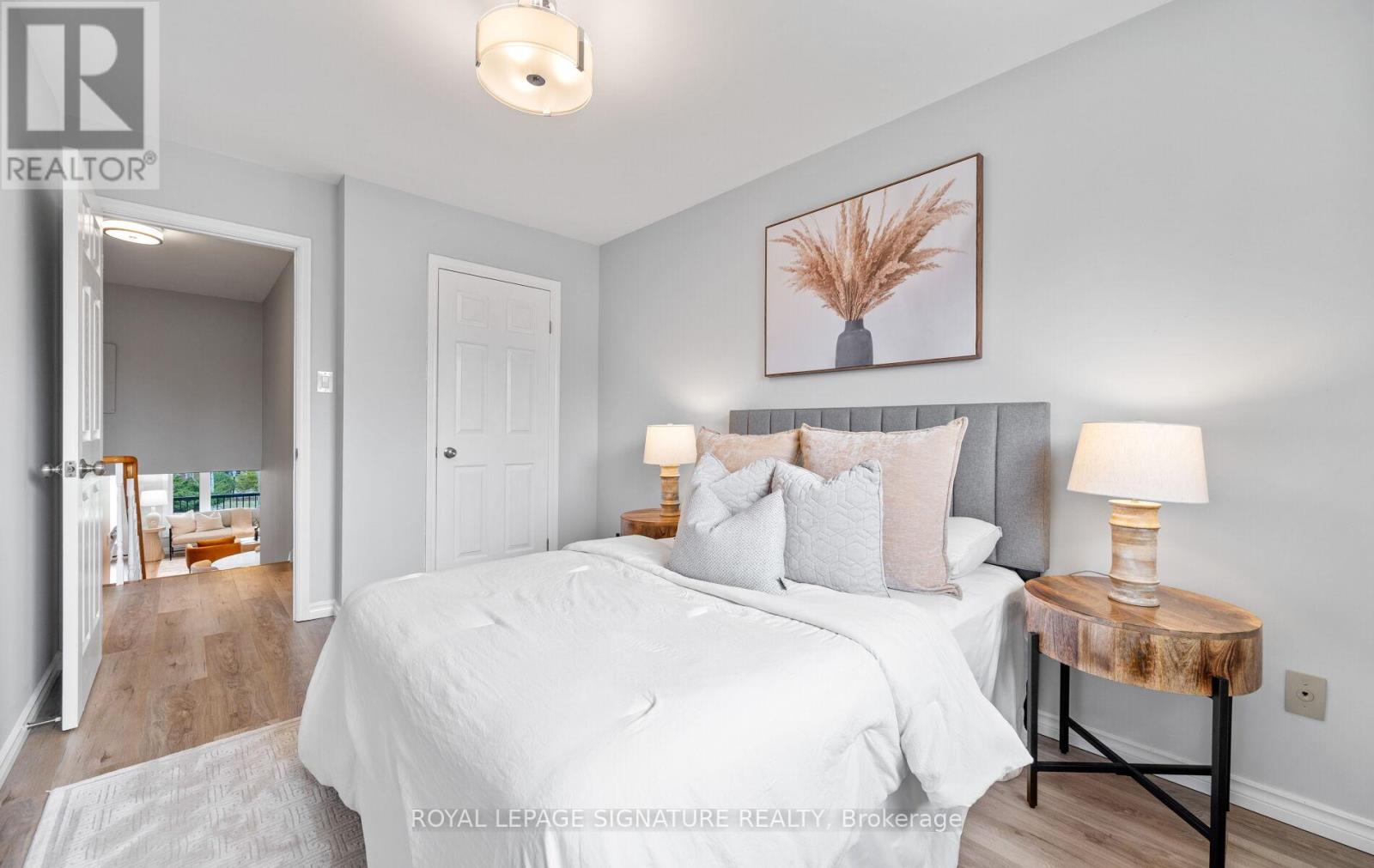 1399 Underwood Drive, Mississauga, Ontario  L4W 3M9 - Photo 17 - W12194758