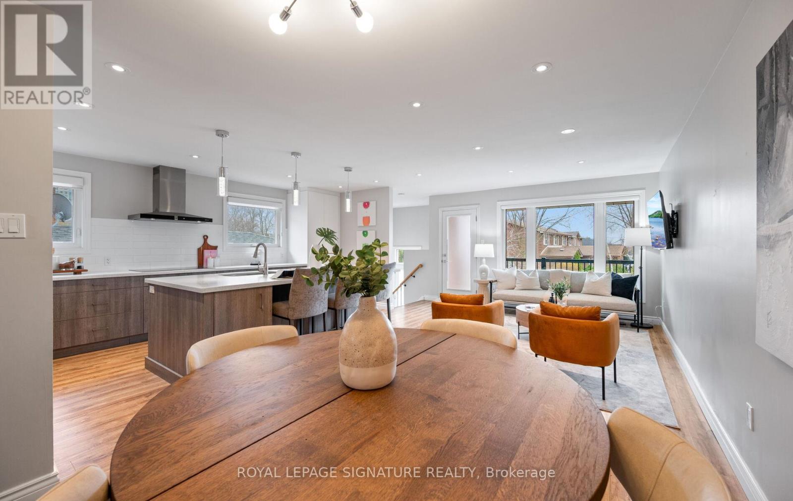 1399 Underwood Drive, Mississauga, Ontario  L4W 3M9 - Photo 9 - W12194758