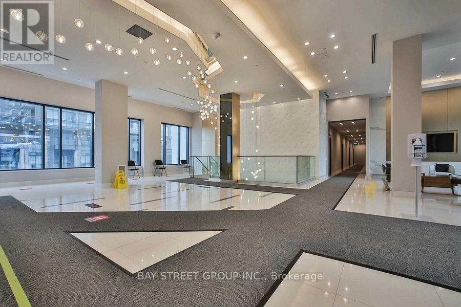 A3 - 65 Watergarden Drive, Mississauga (Hurontario), Ontario  L5R 0G9 - Photo 4 - W12194769