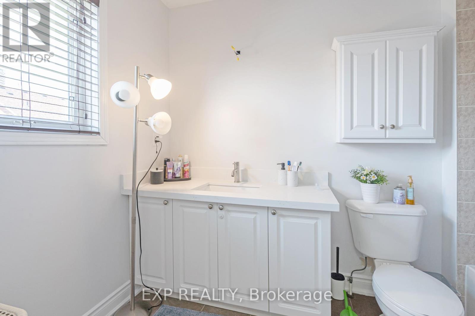 264 Fasken Court, Milton (Cl Clarke), Ontario  L9T 6S9 - Photo 16 - W12194786