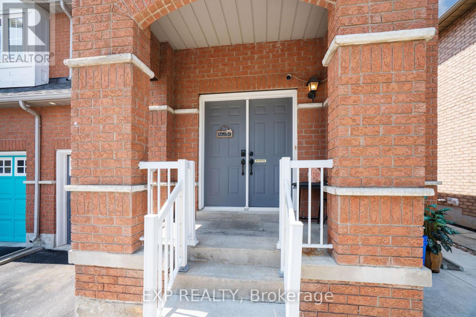 264 Fasken Court, Milton (Cl Clarke), Ontario  L9T 6S9 - Photo 3 - W12194786