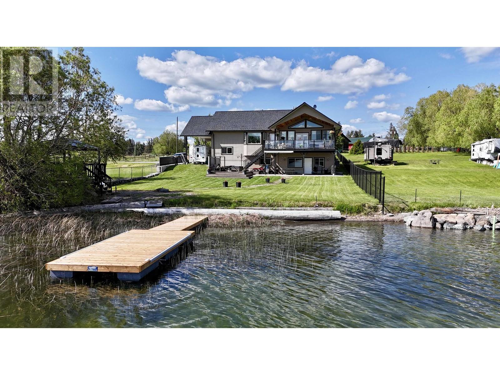 4828 Hamilton Road, Lac La Hache, British Columbia  V0K 1T0 - Photo 1 - R3011136
