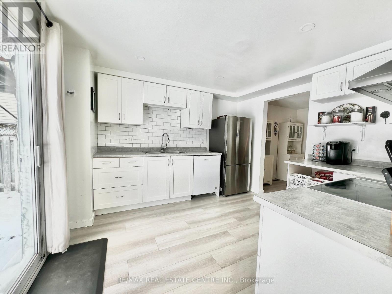 616 Canfield Place, Shelburne, Ontario  L9V 3A5 - Photo 13 - X12074877
