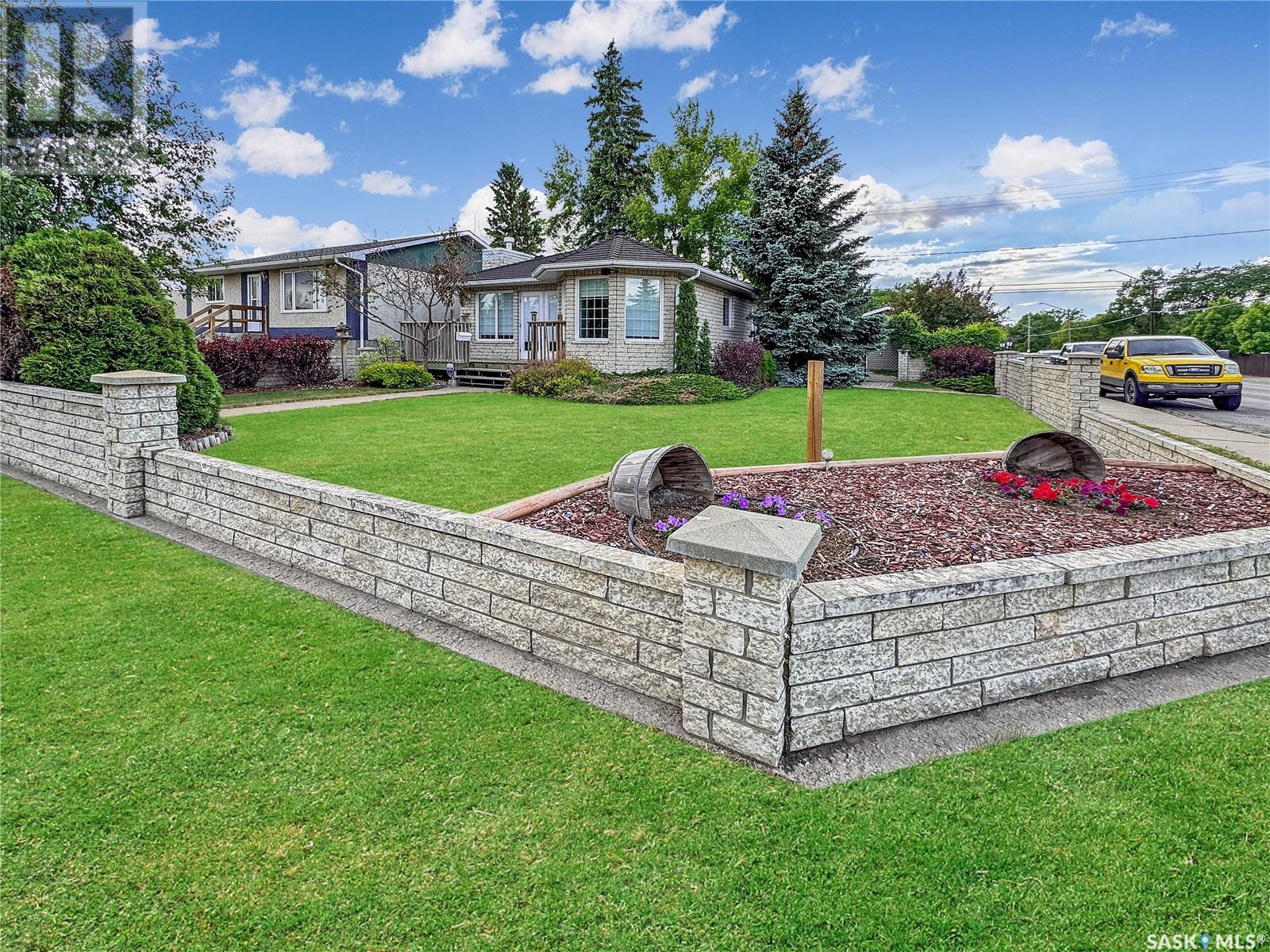 1091 110th STREET, north battleford, Saskatchewan