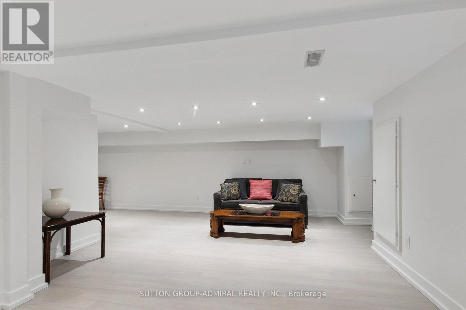 34 Elvina Gardens, Toronto, Ontario  M4P 1X8 - Photo 43 - C12194845