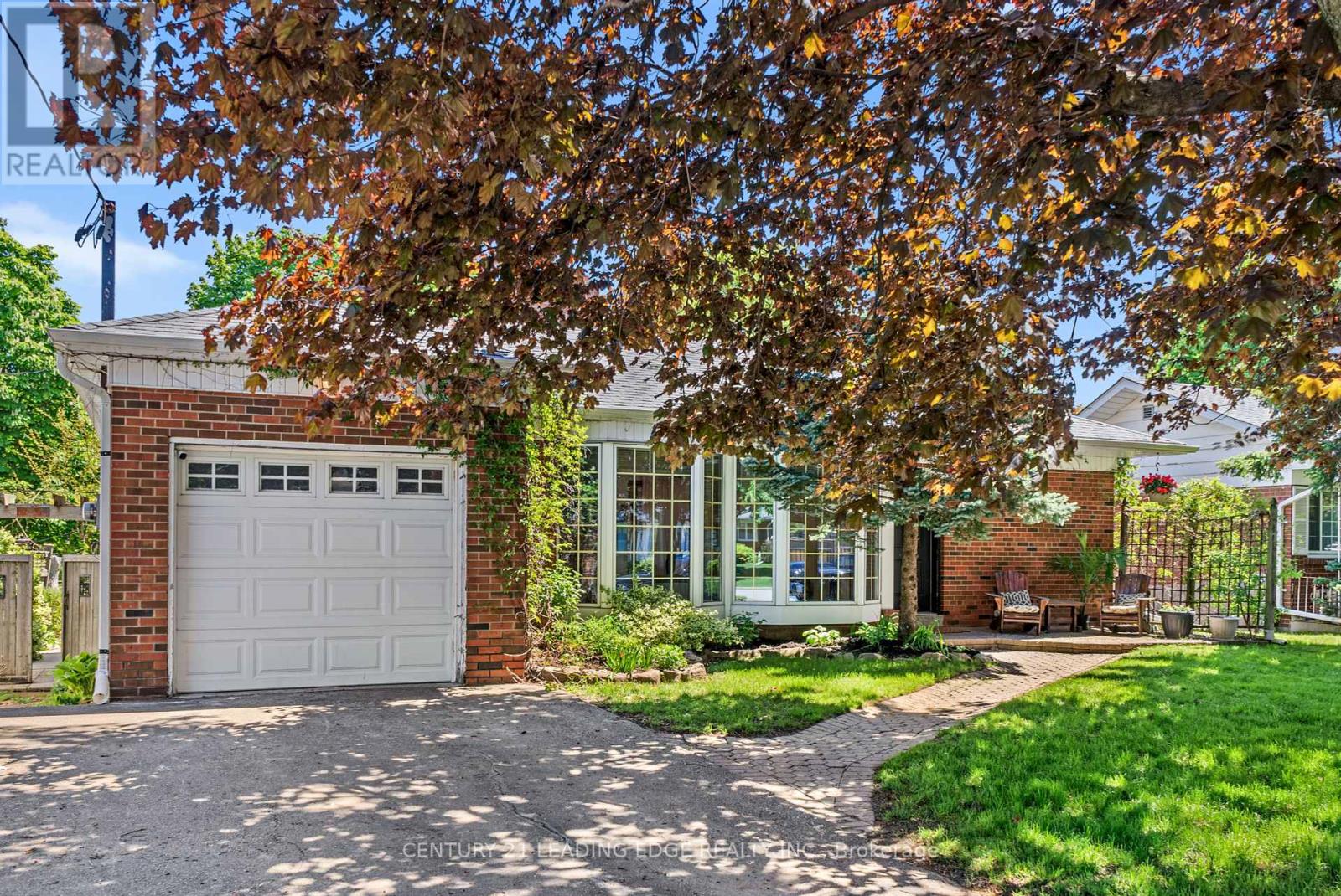 479 Brownfield Gardens, Toronto, Ontario  M1C 2Y6 - Photo 2 - E12194887