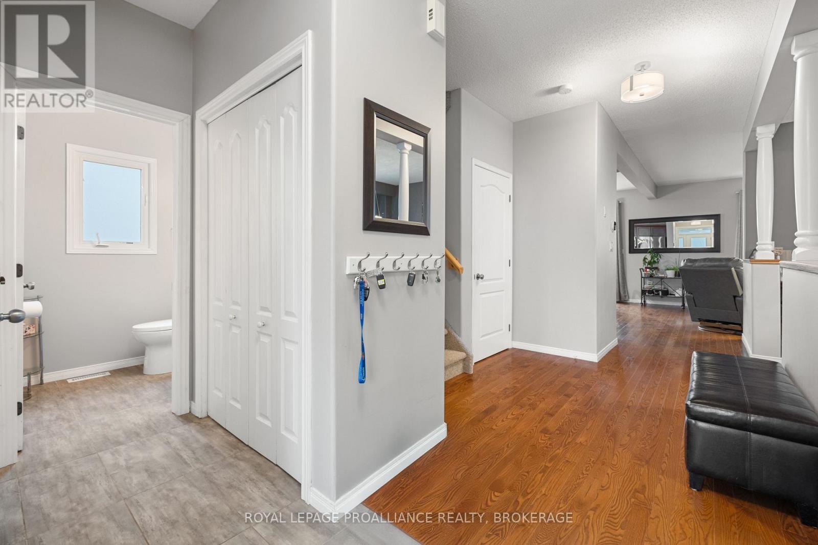 507 Weston Crescent, Kingston (East Gardiners Rd), Ontario  K7M 9E9 - Photo 4 - X12195130