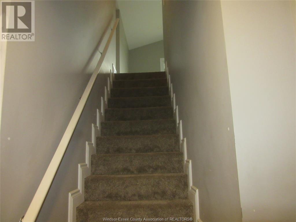 Property at 312-316 LOUIS AVENUE image 3