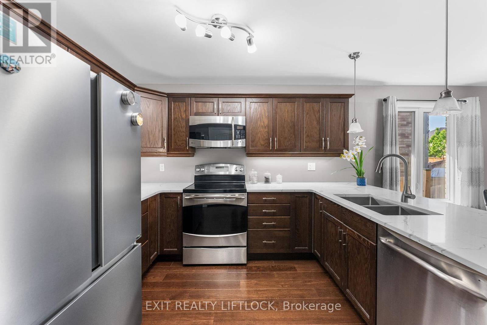 182 Chandler Crescent, Peterborough North, Ontario  K9J 0H3 - Photo 14 - X12194921