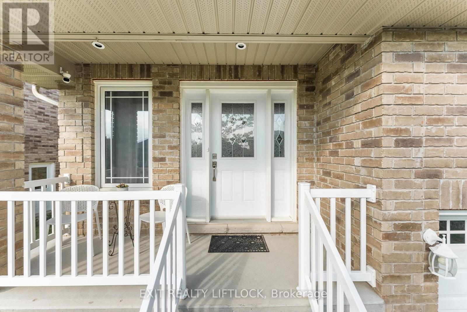 182 Chandler Crescent, Peterborough North, Ontario  K9J 0H3 - Photo 3 - X12194921