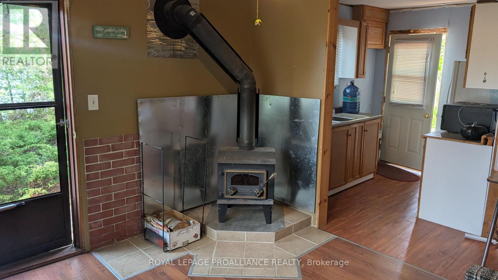 1052 Ridgeway Lane, North Frontenac, Ontario  K0H 1B0 - Photo 10 - X12195002