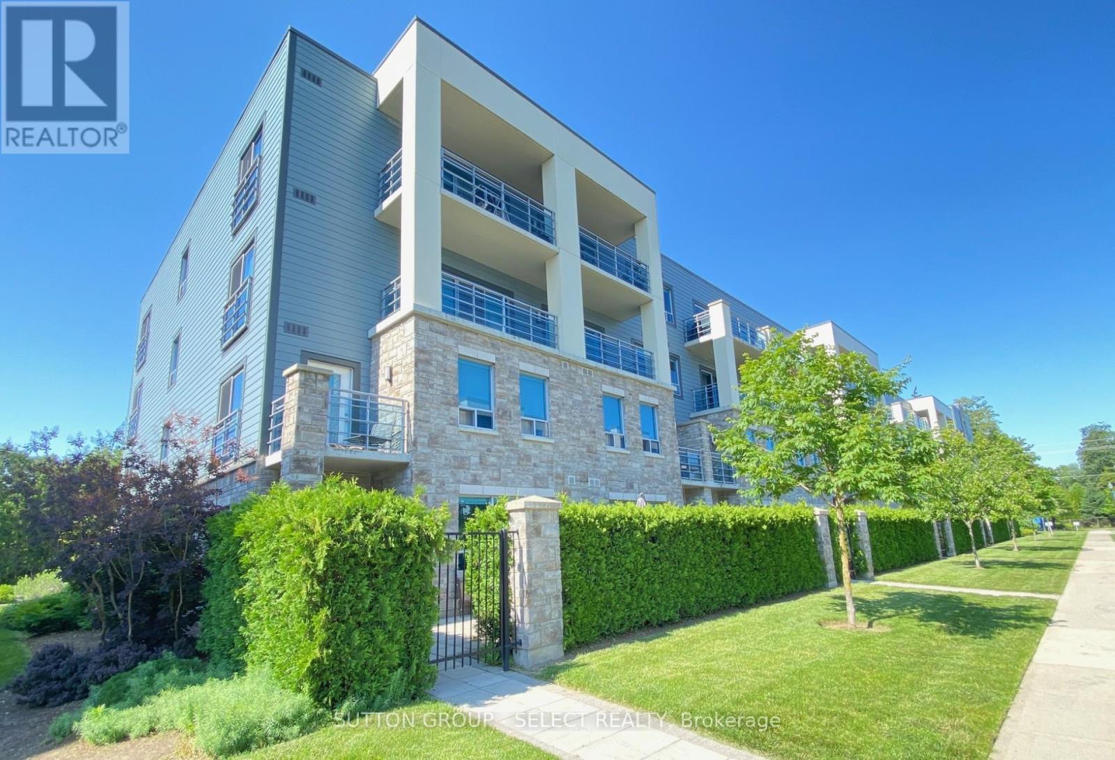 206 - 320 SUGARCREEK TRAIL, London North, Ontario