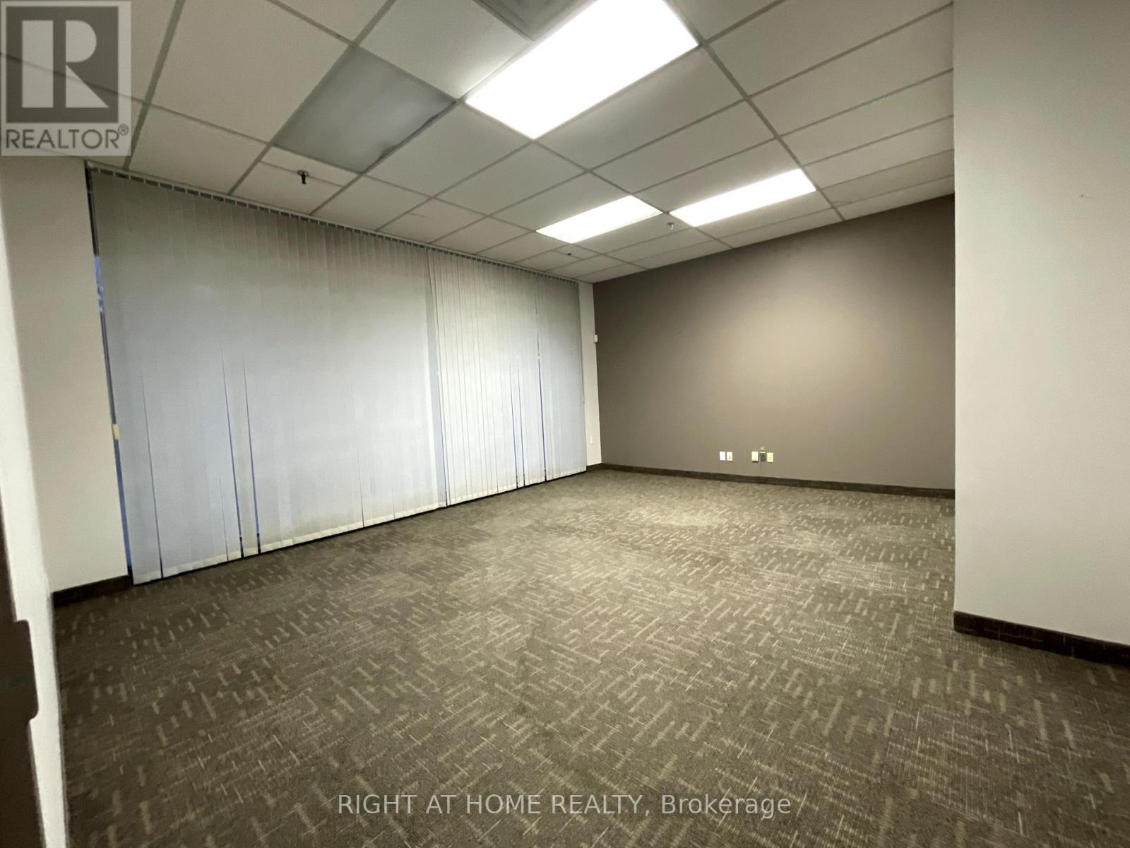 114/115 - 50 Richmond Street E, Oshawa, Ontario  L1G 7C7 - Photo 16 - E10410461