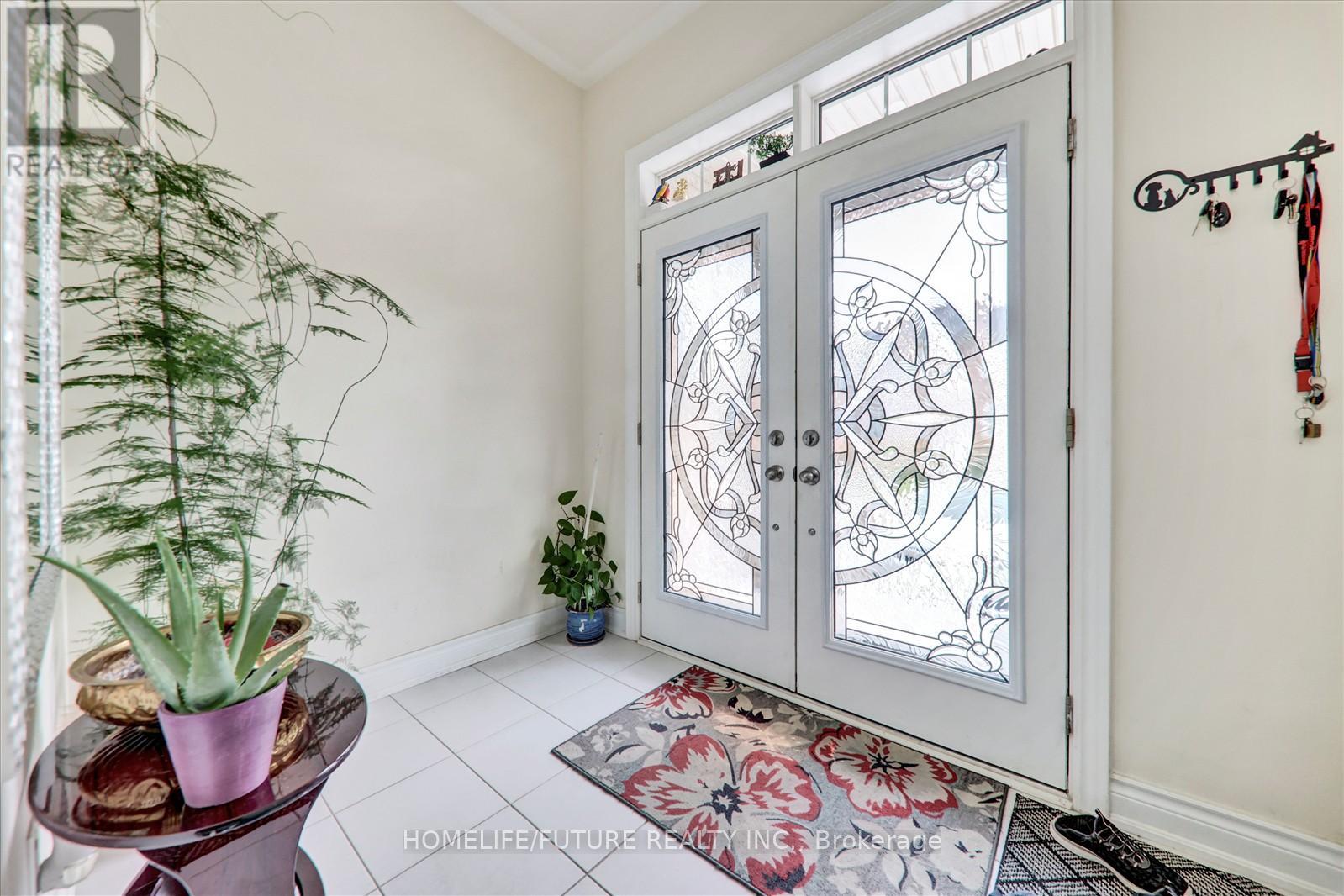 12 Ryler Way, Markham, Ontario  L3S 0E7 - Photo 5 - N12194828