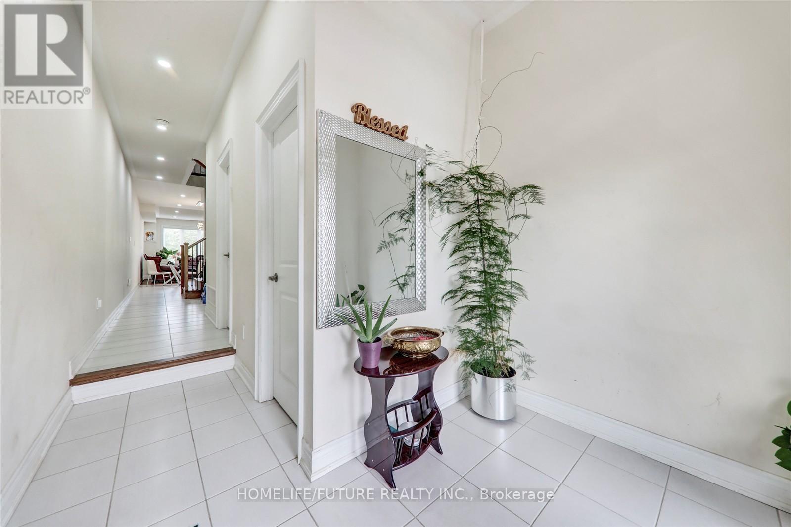12 Ryler Way, Markham, Ontario  L3S 0E7 - Photo 6 - N12194828