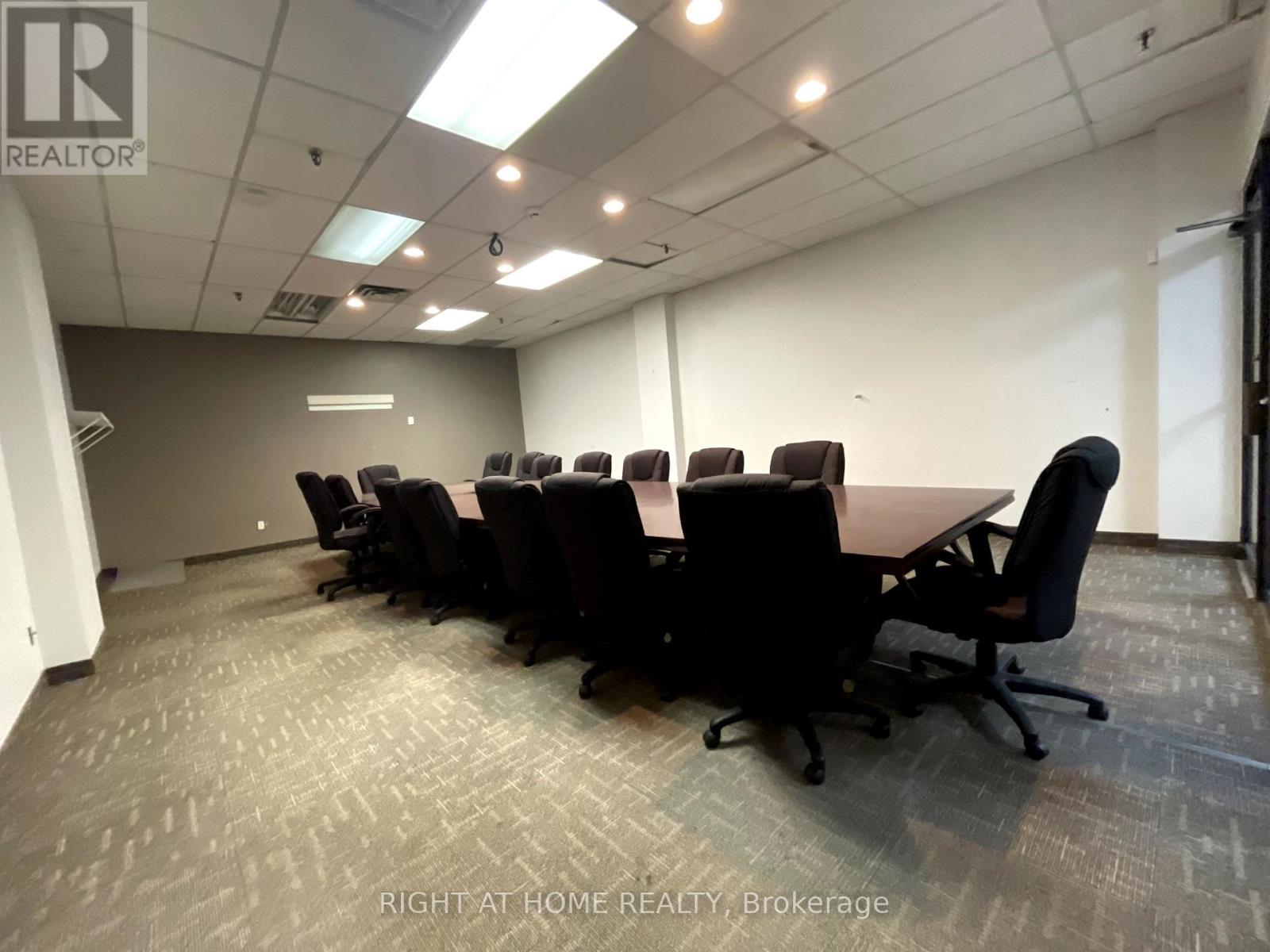 114/115 - 50 Richmond Street E, Oshawa, Ontario  L1G 7C7 - Photo 8 - E12142294