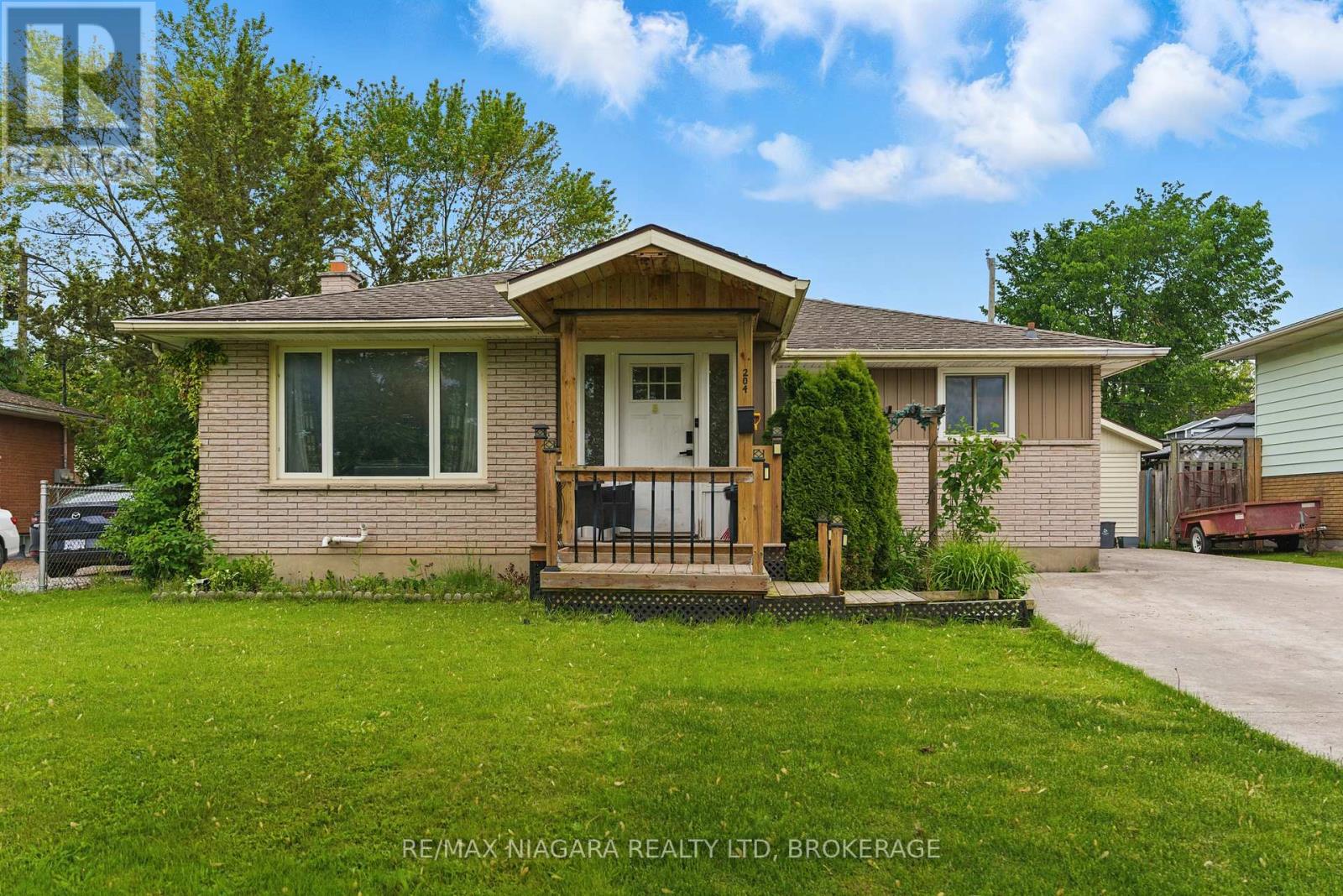 Property at 204 HILDRED STREET image 2