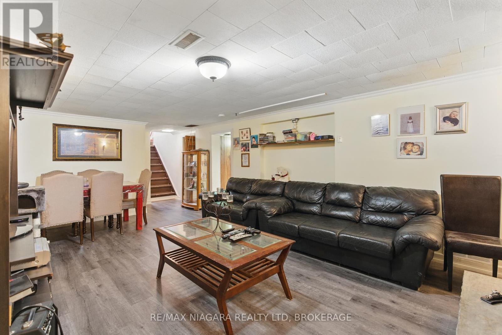 204 Hildred Street, Welland (Lincoln/crowland), Ontario  L3B 1N1 - Photo 21 - X12194930