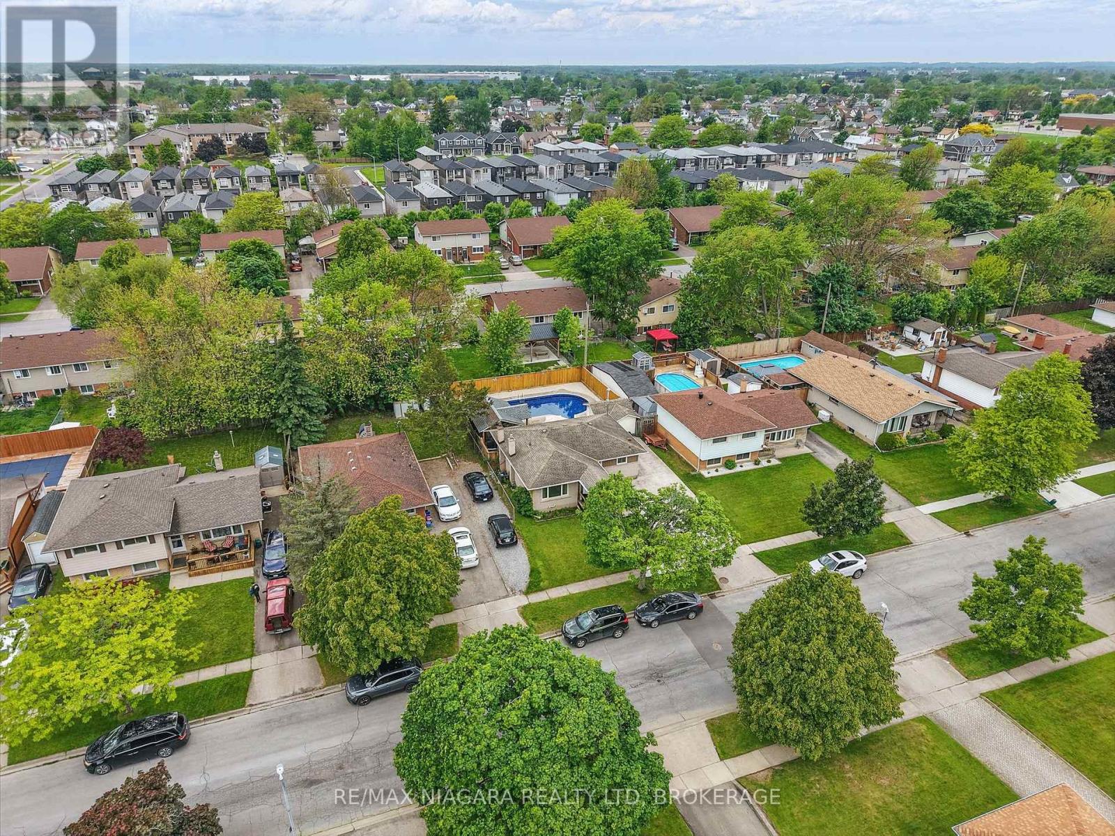 204 Hildred Street, Welland (Lincoln/crowland), Ontario  L3B 1N1 - Photo 32 - X12194930