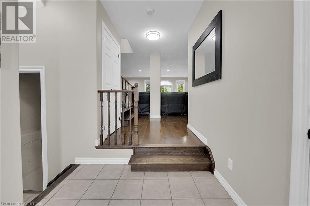 227 Mcnichol Drive, Cambridge, Ontario  N1P 1J3 - Photo 6 - 40737273