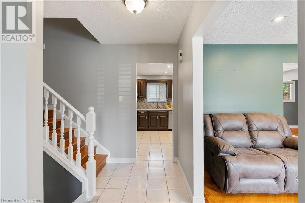 25 Burke Drive, Caledonia, Ontario  N3W 1C3 - Photo 11 - 40737209