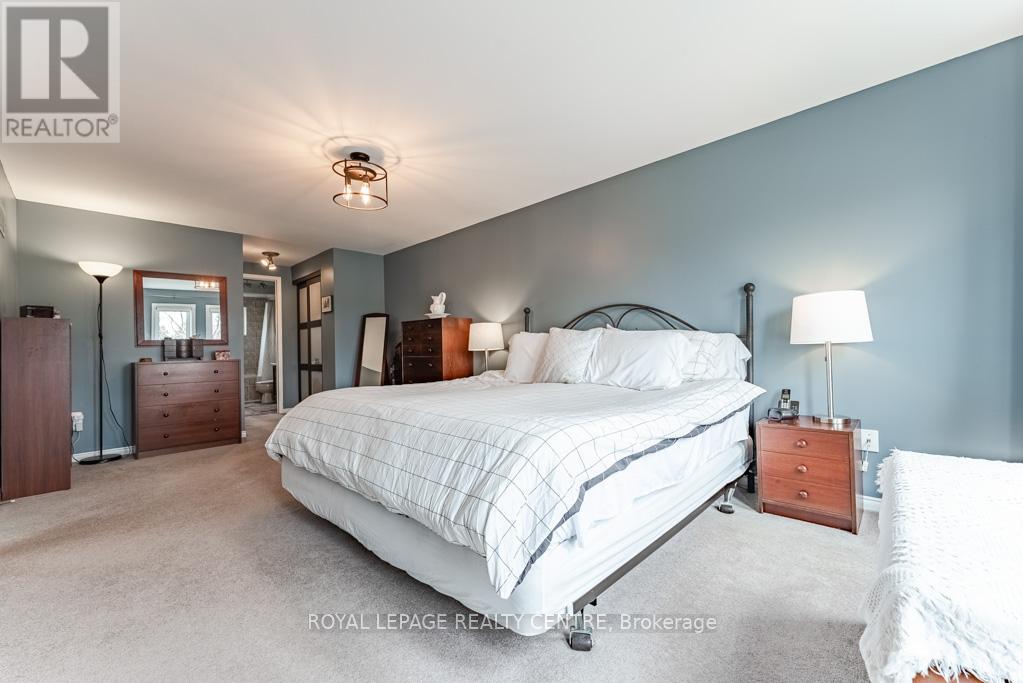 3677 Colonial Drive, Mississauga, Ontario  L5L 4P2 - Photo 26 - W12159590