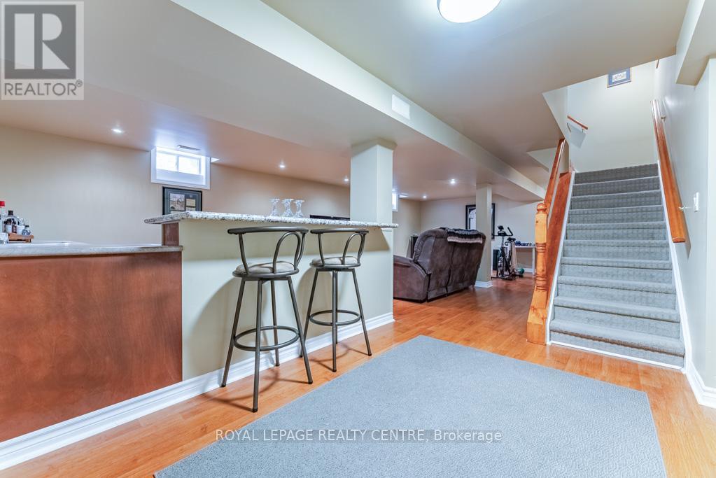 3677 Colonial Drive, Mississauga, Ontario  L5L 4P2 - Photo 36 - W12159590