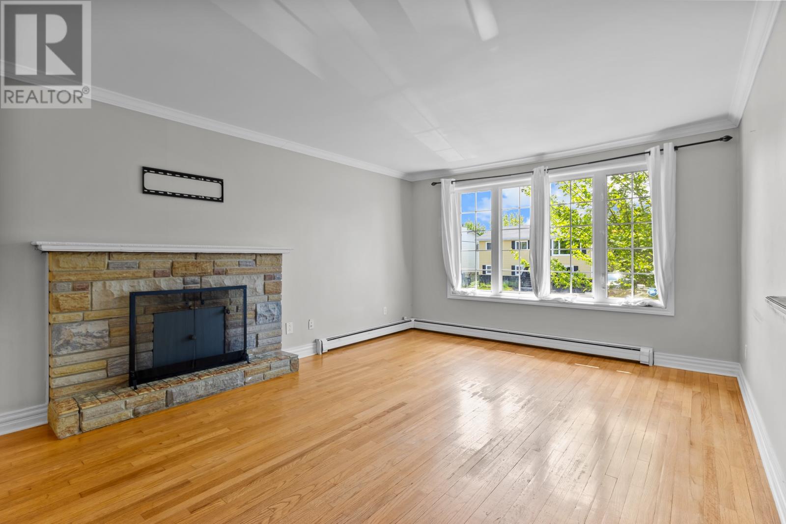 Property at 10 Pynn Place image 5