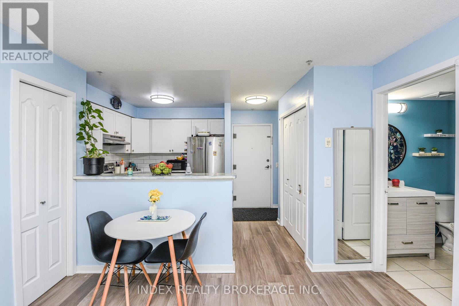 1218 - 8 Dayspring Circle, Brampton (Goreway Drive Corridor), Ontario  L6P 2Z7 - Photo 11 - W12194812