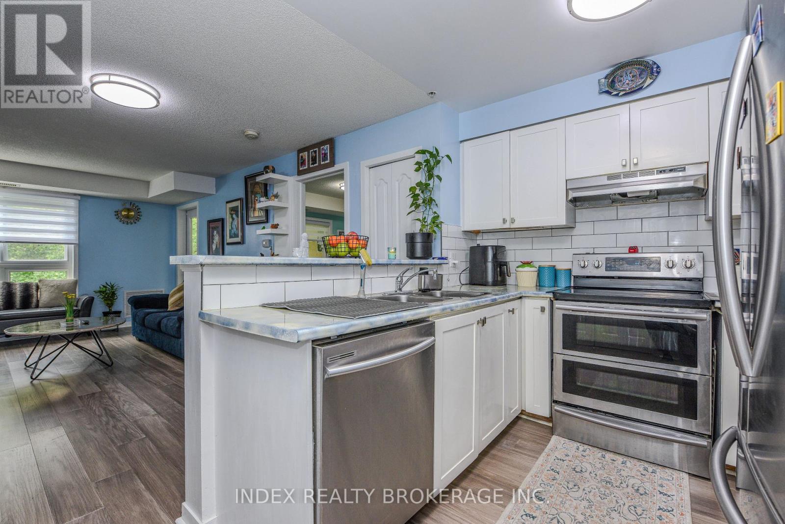 1218 - 8 Dayspring Circle, Brampton (Goreway Drive Corridor), Ontario  L6P 2Z7 - Photo 12 - W12194812