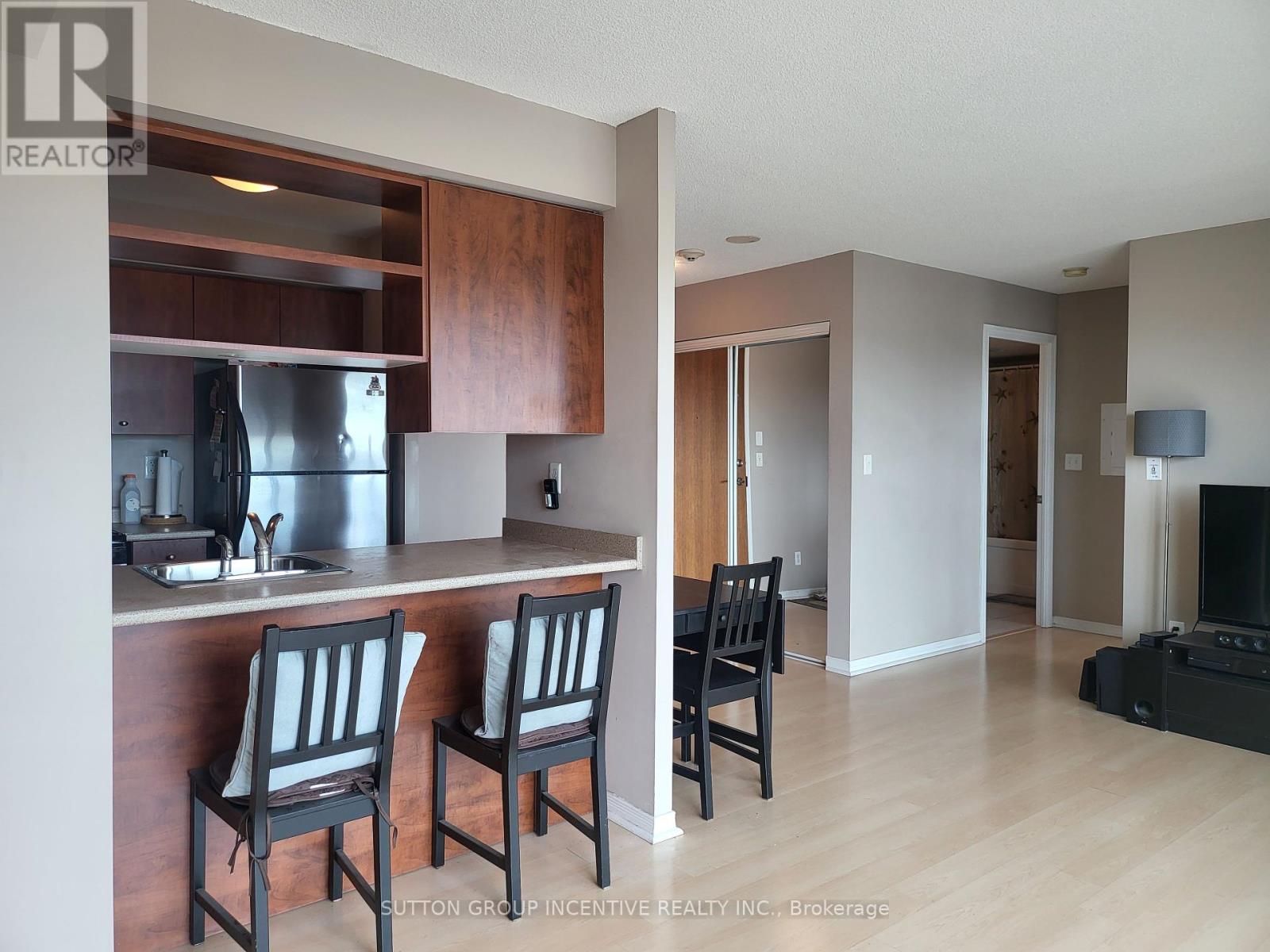 Property at 1811 - 215 QUEEN STREET E image 5