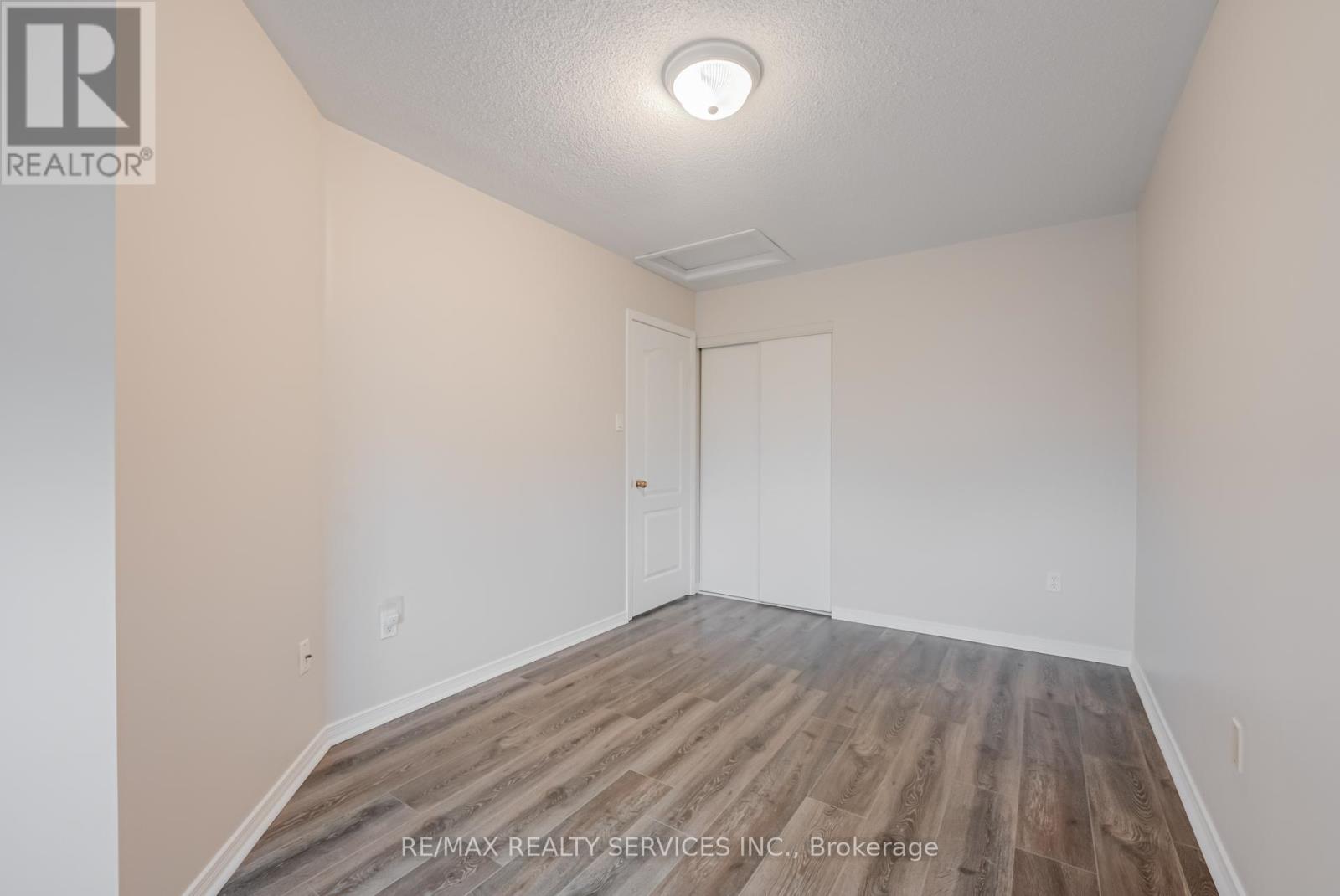 5611 Armando Avenue, Mississauga, Ontario  L5V 3A7 - Photo 26 - W12194836