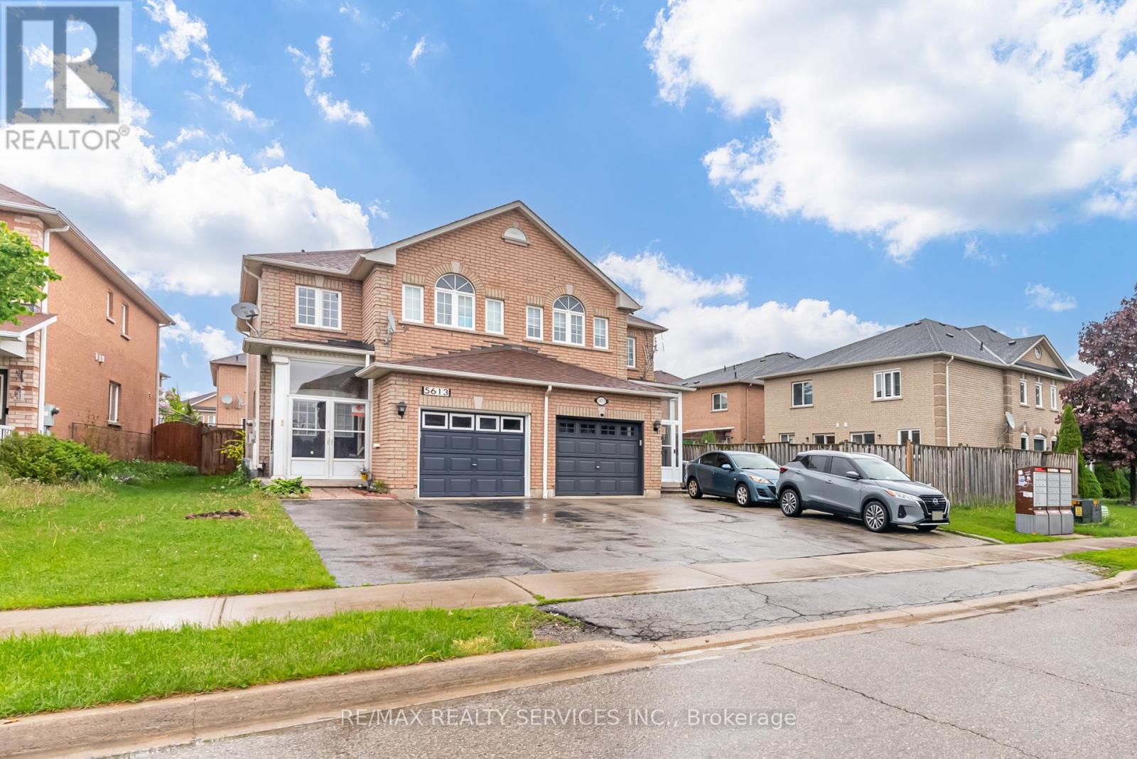 5611 Armando Avenue, Mississauga, Ontario  L5V 3A7 - Photo 3 - W12194836