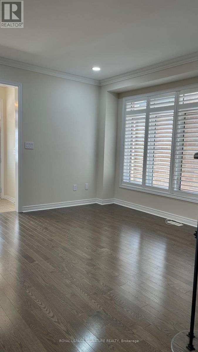 343 North Park Boulevard, Oakville, Ontario  L6M 1P7 - Photo 5 - W12194842