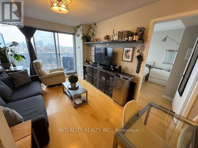 712 - 1050 The Queensway Avenue, Toronto, Ontario  M8Z 0A8 - Photo 15 - W12023031